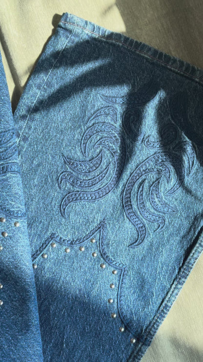 The studded sculpt flare